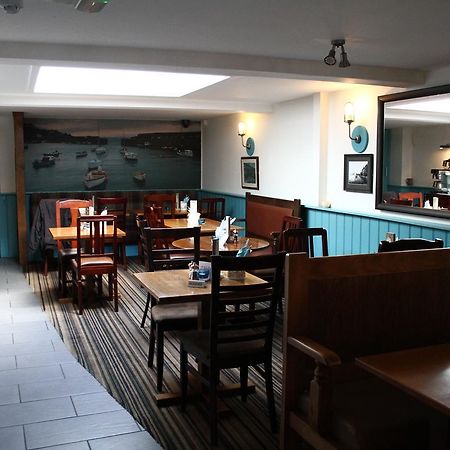 The Fountain Tavern Hotel เพนแซนซ์ ภายนอก รูปภาพ
