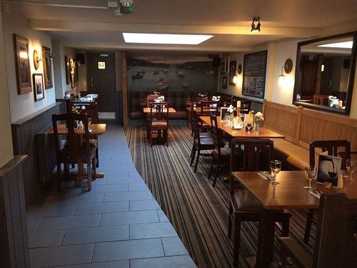 The Fountain Tavern Hotel เพนแซนซ์ ภายนอก รูปภาพ